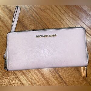 Michael Kors Wristlet
